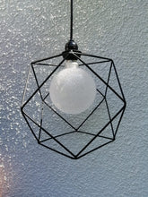 Cargar imagen en el visor de la galería, COLGANTE METÁLICO PRISMA