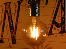 Cargar imagen en el visor de la galería, Foco LED Vintage Pirámide