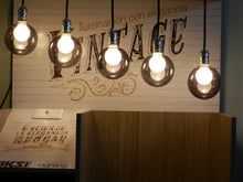 Cargar imagen en el visor de la galería, FOCO LED DECORATIVO NEGRO Y BLANCO