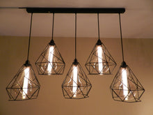 Cargar imagen en el visor de la galería, LÁMPARA COLGANTE CON 5 HERRERÍAS DE DIAMANTE