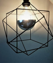 Cargar imagen en el visor de la galería, COLGANTE DOBLE CUBO INVERTIDO